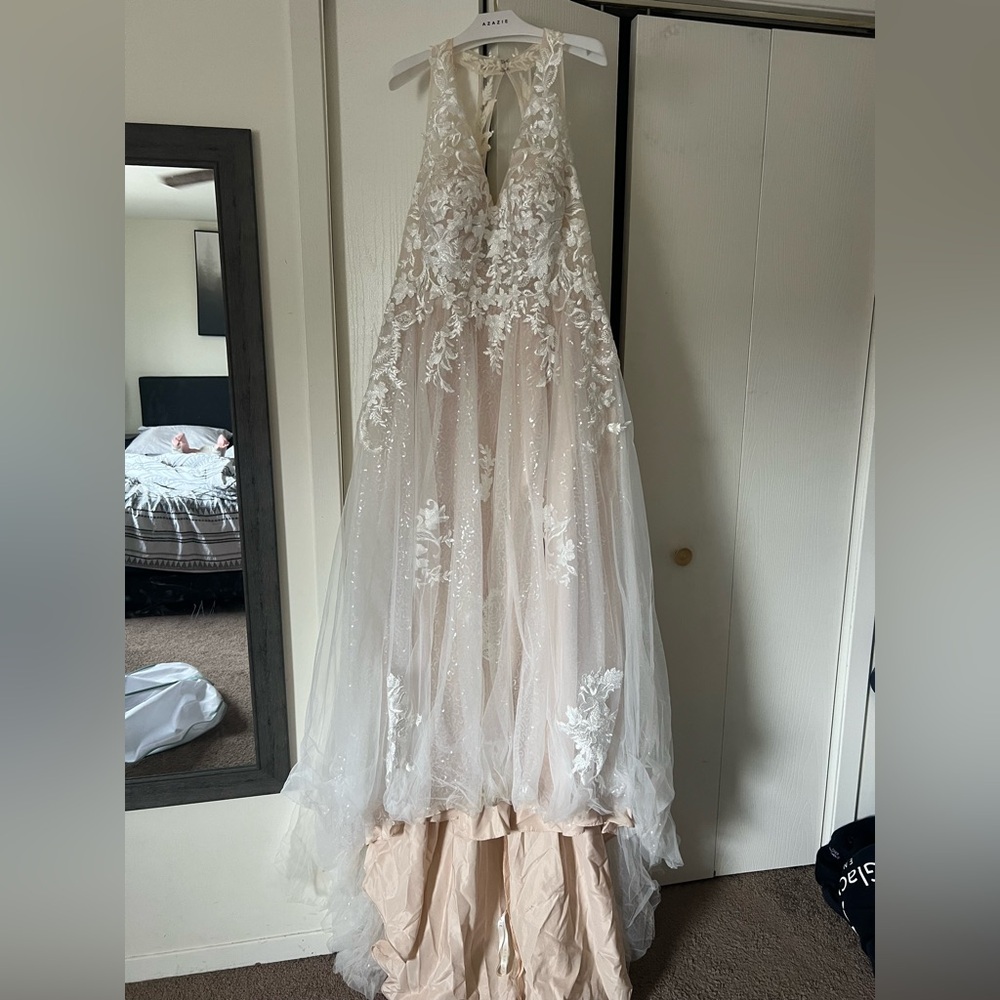 Azazie Dysis Wedding Dress Size 18